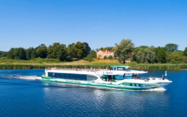 MS-Schwielowsee-vor-dem-Schloss-Petzow-auf-dem-Schwielowsee-02